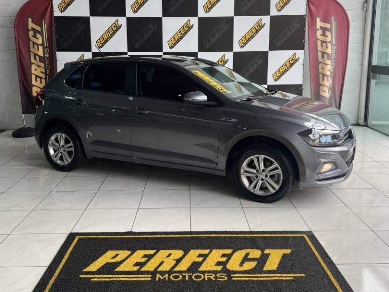 VOLKSWAGEN - POLO - 2019/2019 - Cinza - R$ 74.900,00