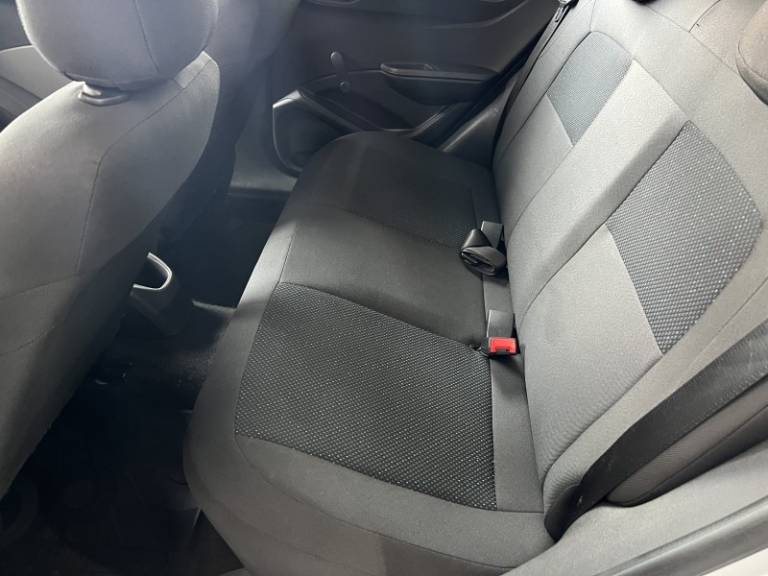 CHEVROLET - ONIX - 2017/2017 - Prata - R$ 47.900,00