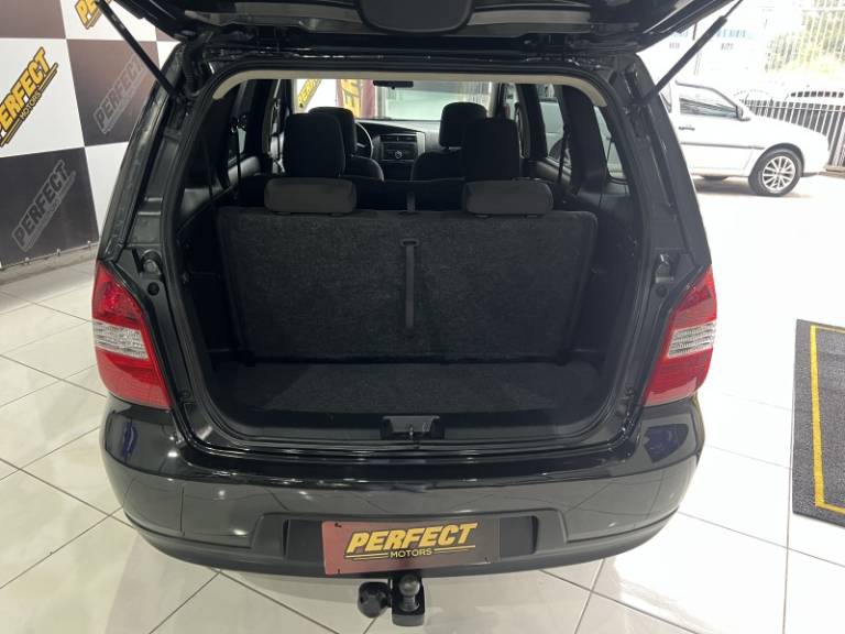 NISSAN - LIVINA - 2011/2011 - Preta - R$ 36.900,00