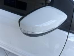 VOLKSWAGEN - FOX - 2012/2012 - Branca - R$ 33.900,00