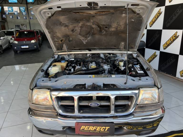 FORD - RANGER - 2003/2003 - Dourada - R$ 49.900,00