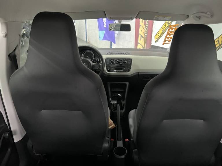 VOLKSWAGEN - UP - 2017/2017 - Branca - R$ 55.900,00