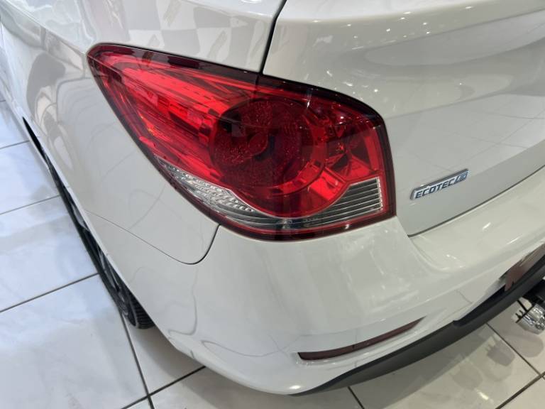 CHEVROLET - CRUZE - 2014/2014 - Branca - R$ 61.900,00
