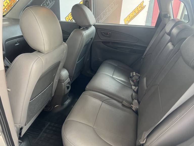 HYUNDAI - TUCSON - 2012/2012 - Prata - R$ 46.900,00