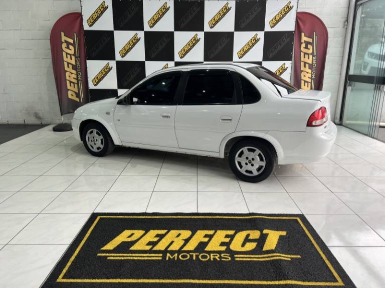 CHEVROLET - CORSA - 2012/2012 - Branca - R$ 29.900,00
