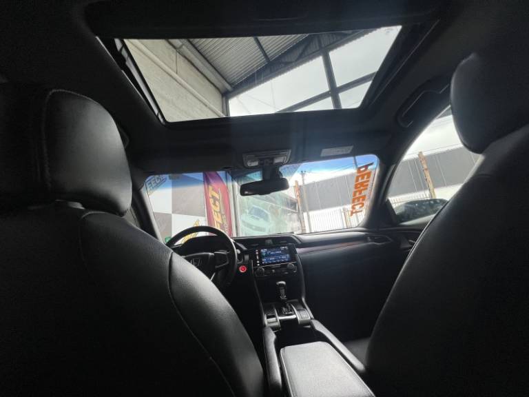 HONDA - CIVIC - 2017/2017 - Branca - R$ 126.900,00