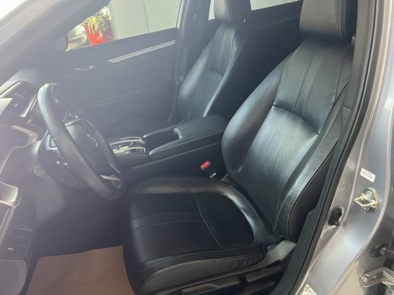 HONDA - CIVIC - 2017/2017 - Cinza - R$ 106.900,00