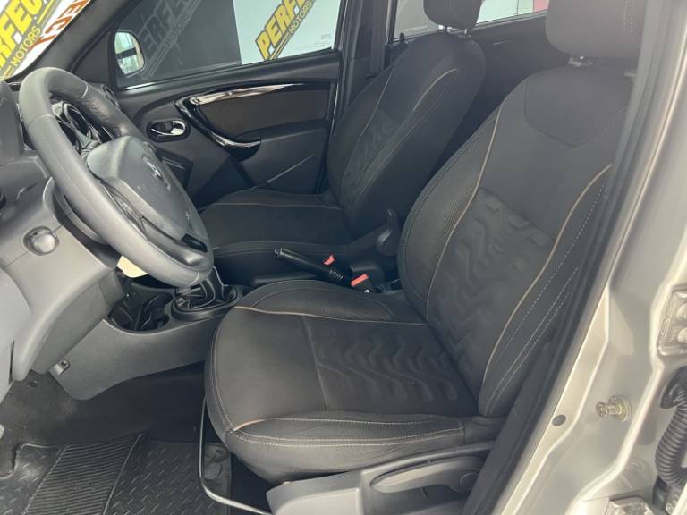 RENAULT - DUSTER - 2018/2018 - Prata - R$ 71.900,00