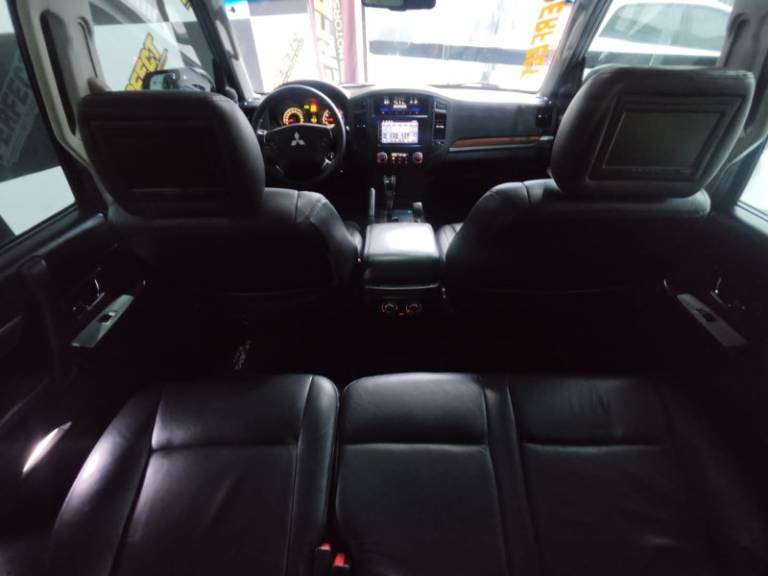 MITSUBISHI - PAJERO FULL - 2010/2010 - Branca - R$ 104.900,00