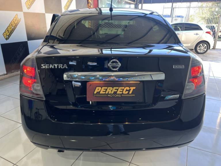 NISSAN - SENTRA - 2013/2013 - Preta - R$ 43.900,00