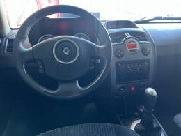 RENAULT - MÉGANE - 2013/2013 - Cinza - R$ 35.900,00