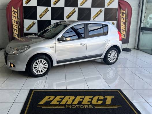 RENAULT - SANDERO - 2012/2012 - Prata - R$ 35.900,00