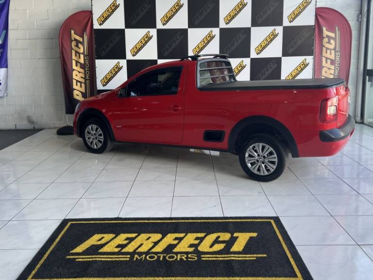 VOLKSWAGEN - SAVEIRO - 2014/2014 - Vermelha - R$ 46.900,00