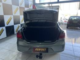 VOLKSWAGEN - VOYAGE - 2013/2013 - Dourada - R$ 34.900,00