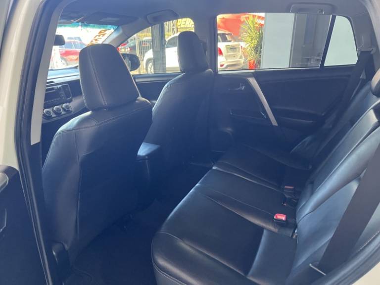 TOYOTA - RAV4 - 2014/2014 - Branca - R$ 86.900,00