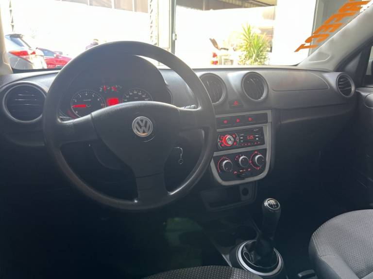 VOLKSWAGEN - VOYAGE - 2012/2012 - Branca - R$ 33.900,00