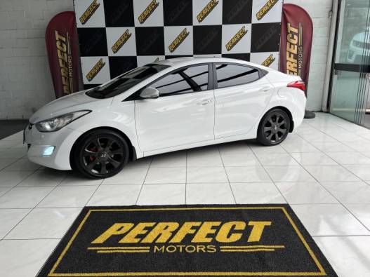 HYUNDAI - ELANTRA - 2013/2013 - Branca - R$ 57.900,00