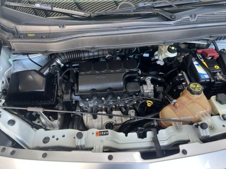 CHEVROLET - SPIN - 2013/2013 - Prata - R$ 44.900,00