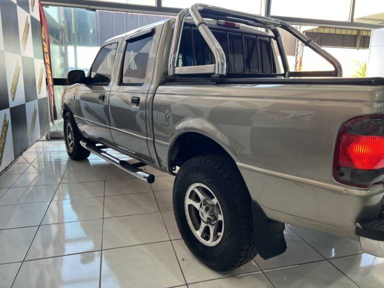 FORD - RANGER - 2003/2003 - Dourada - R$ 49.900,00