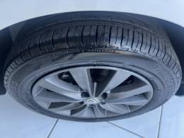 VOLKSWAGEN - FOX - 2012/2012 - Branca - R$ 33.900,00