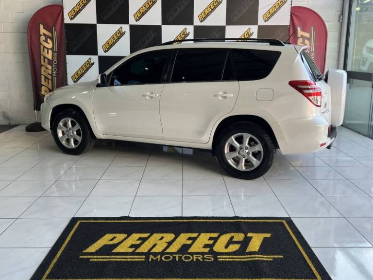 TOYOTA - RAV4 - 2011/2011 - Branca - R$ 62.900,00