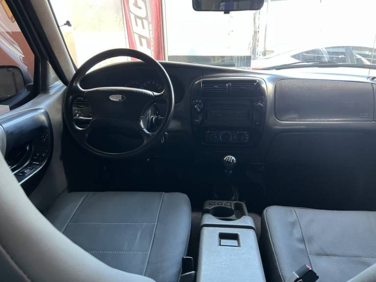 FORD - RANGER - 2003/2003 - Dourada - R$ 49.900,00