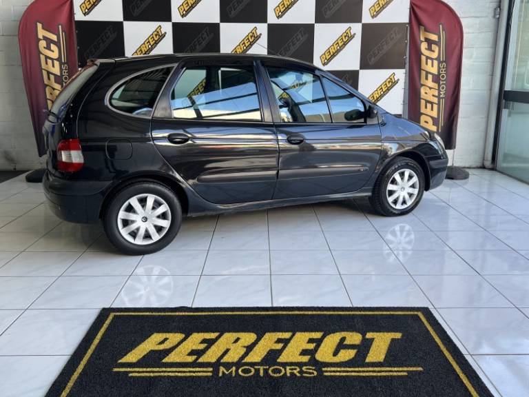 RENAULT - SCÉNIC - 2008/2008 - Marrom - R$ 19.900,00