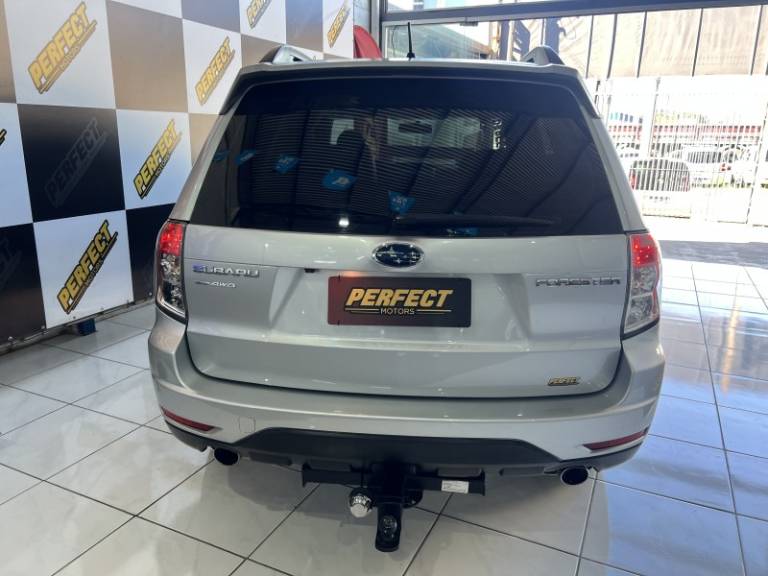 SUBARU - FORESTER - 2011/2011 - Prata - R$ 64.900,00