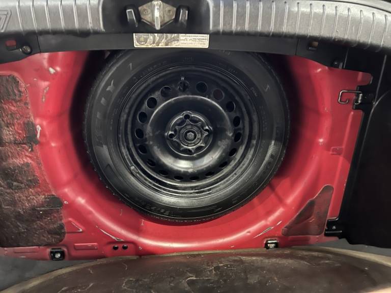 HYUNDAI - HB20 - 2013/2013 - Vermelha - R$ 42.900,00