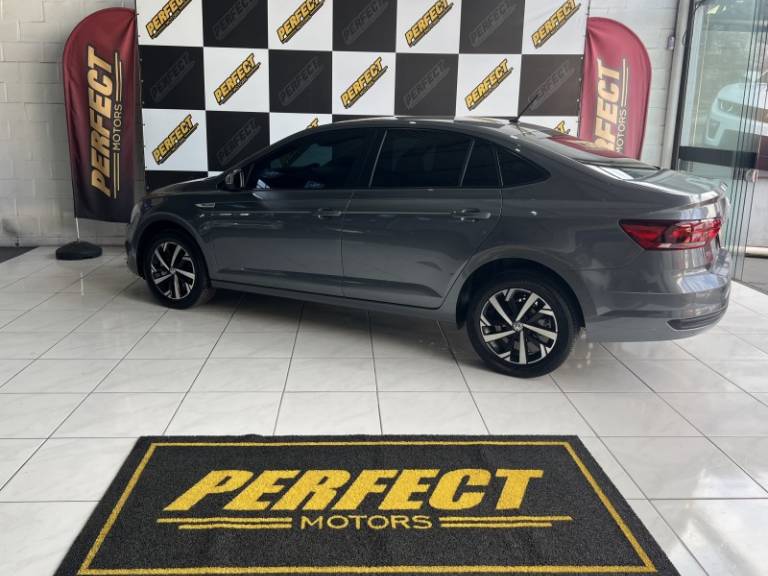 VOLKSWAGEN - VIRTUS - 2021/2021 - Cinza - R$ 86.900,00