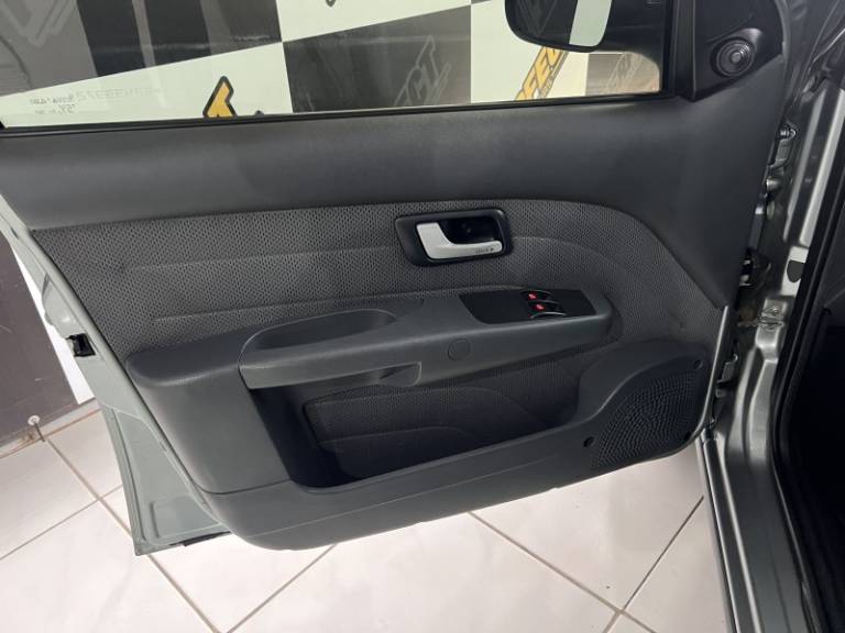 FIAT - PALIO - 2005/2005 - Cinza - R$ 24.900,00