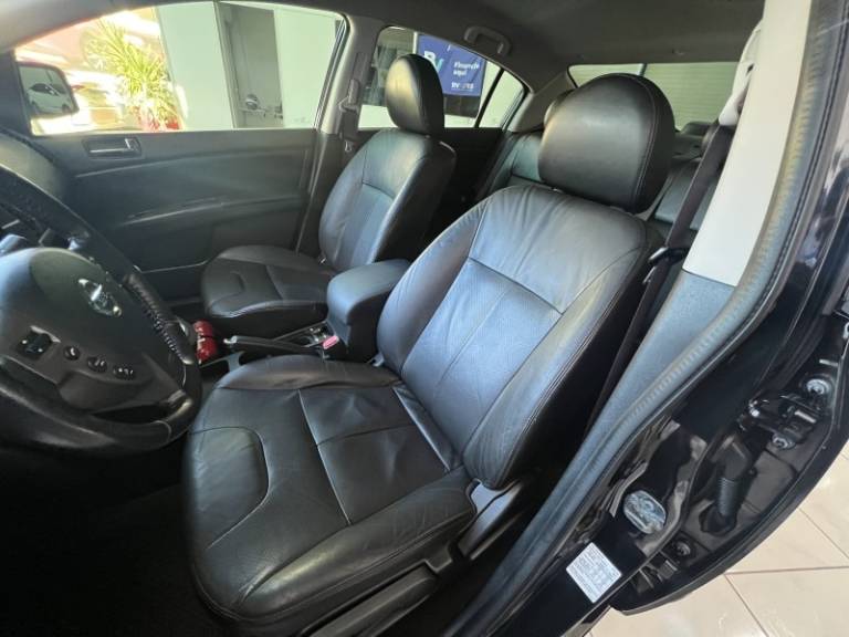 NISSAN - SENTRA - 2013/2013 - Preta - R$ 43.900,00