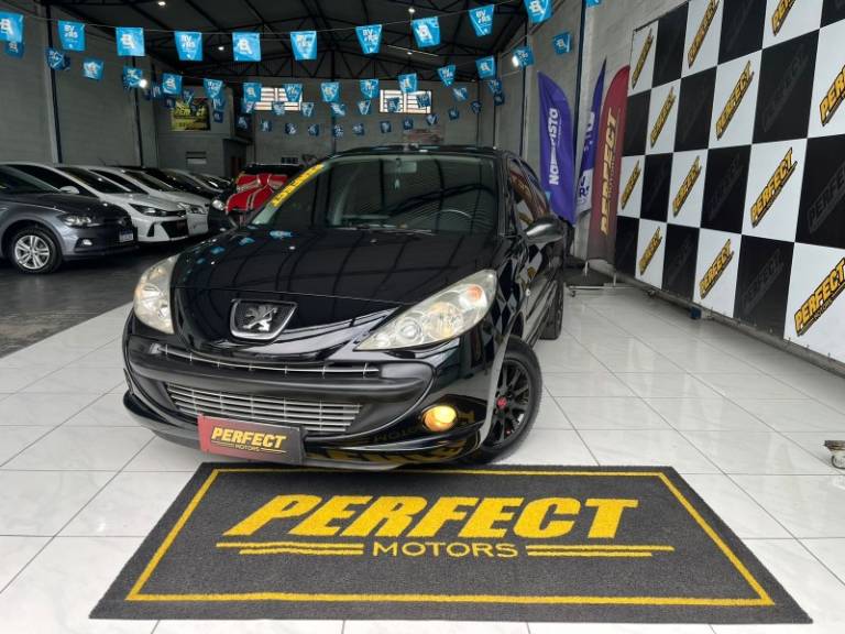 PEUGEOT - 207 - 2011/2011 - Preta - R$ 22.900,00