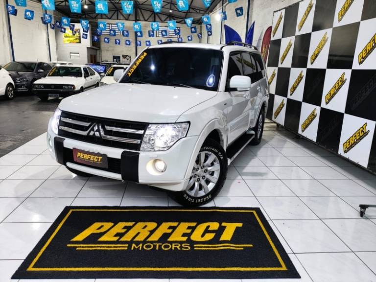 MITSUBISHI - PAJERO FULL - 2010/2010 - Branca - R$ 104.900,00