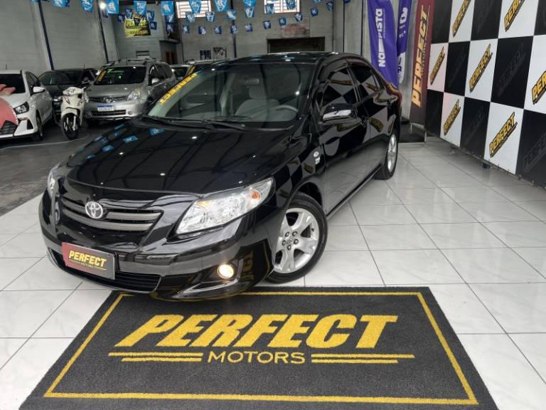 TOYOTA - COROLLA - 2011/2011 - Preta - R$ 57.900,00