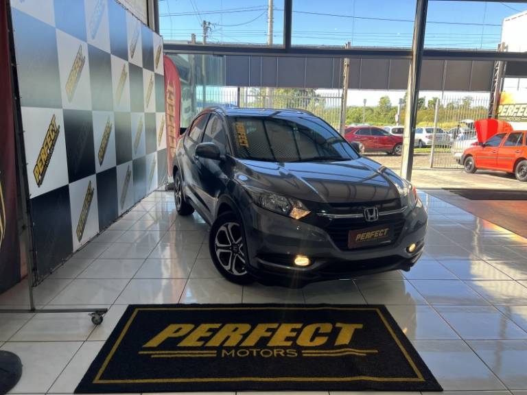 HONDA - HR-V - 2016/2016 - Cinza - R$ 85.900,00