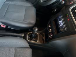 VOLKSWAGEN - FOX - 2012/2012 - Branca - R$ 33.900,00