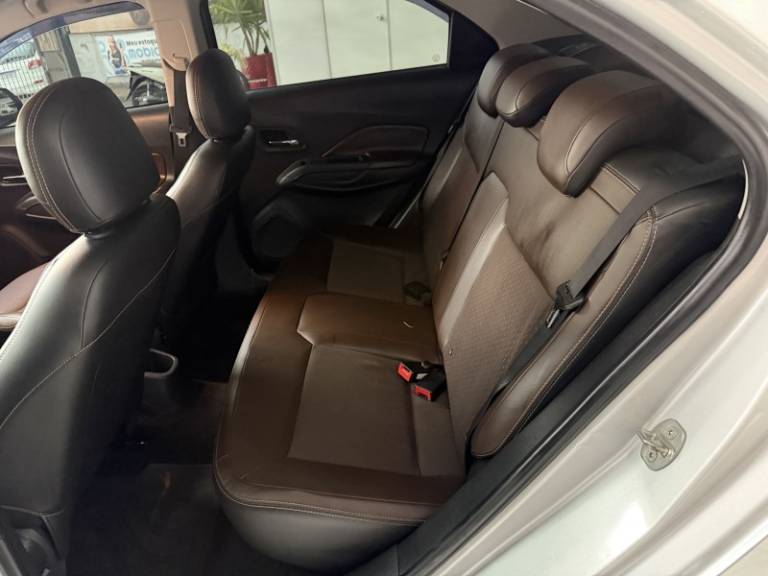 CHEVROLET - COBALT - 2019/2019 - Prata - R$ 57.900,00