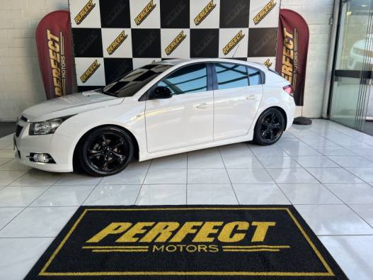 CHEVROLET - CRUZE - 2014/2014 - Branca - R$ 61.900,00