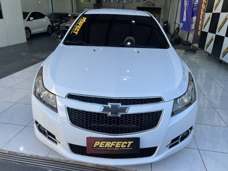 CHEVROLET - CRUZE - 2014/2014 - Branca - R$ 61.900,00