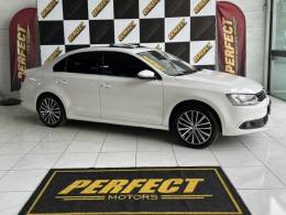 VOLKSWAGEN - JETTA - 2012/2012 - Branca - R$ 67.900,00