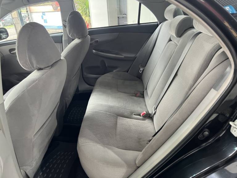 TOYOTA - COROLLA - 2011/2011 - Preta - R$ 57.900,00