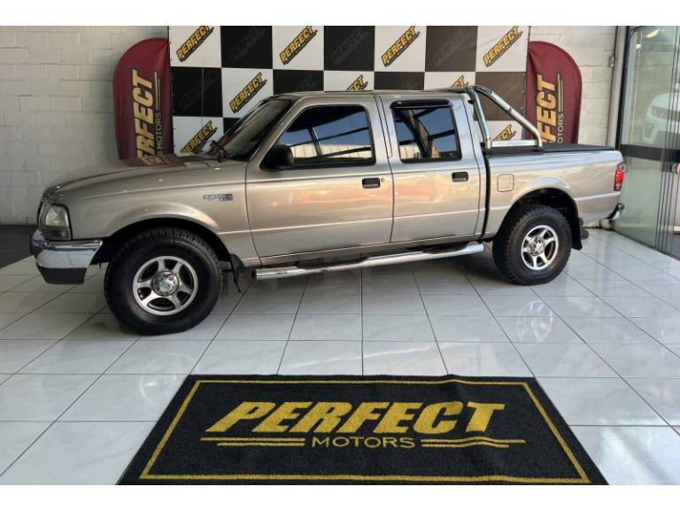 FORD - RANGER - 2003/2003 - Dourada - R$ 49.900,00