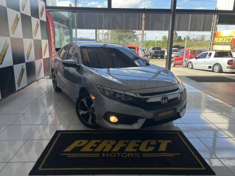 HONDA - CIVIC - 2017/2017 - Cinza - R$ 106.900,00