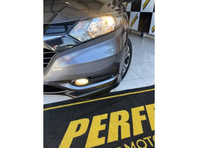 HONDA - HR-V - 2016/2016 - Cinza - R$ 85.900,00