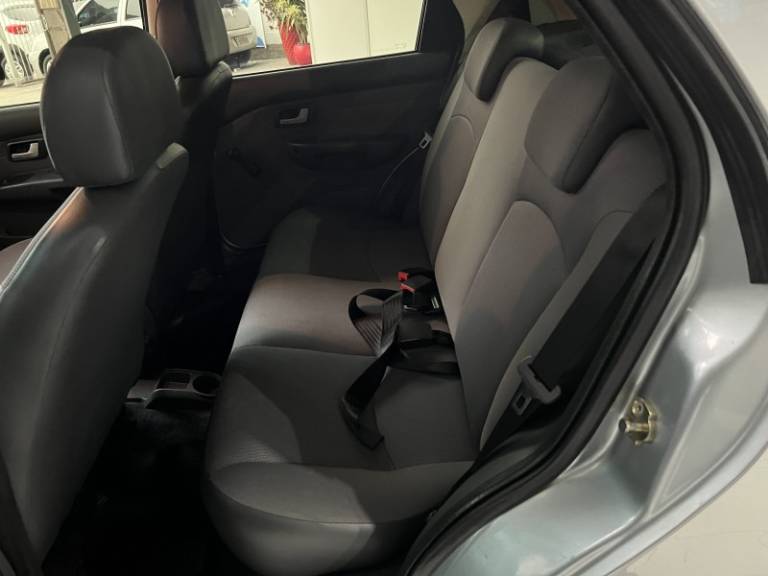 FIAT - PALIO - 2005/2005 - Cinza - R$ 24.900,00