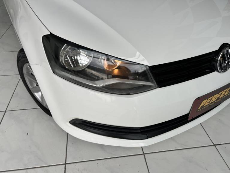 VOLKSWAGEN - VOYAGE - 2014/2014 - Branca - R$ 41.900,00