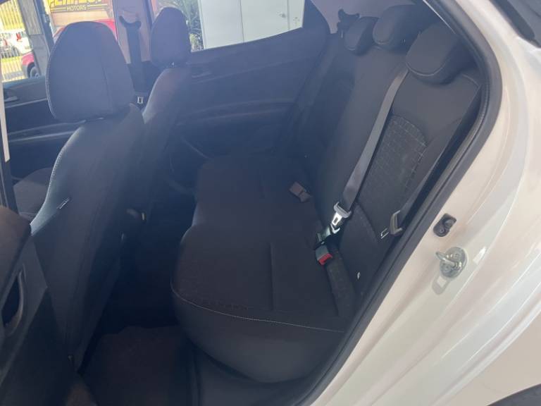 HYUNDAI - HB20 - 2024/2024 - Branca - R$ 69.900,00