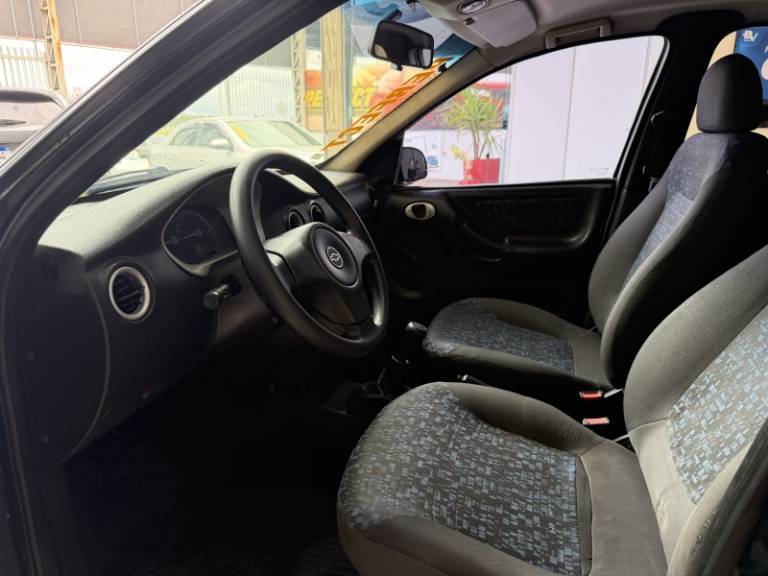 CHEVROLET - CELTA - 2005/2005 - Preta - R$ 22.900,00