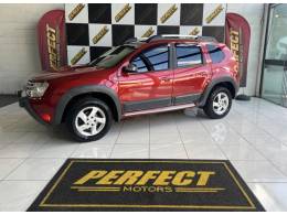 RENAULT - DUSTER - 2015/2015 - Vermelha - R$ 56.900,00